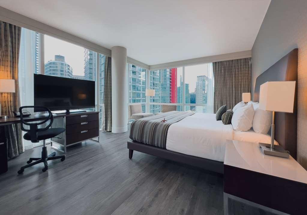 Coast Coal Harbour Vancouver Hotel By Apa Room photo